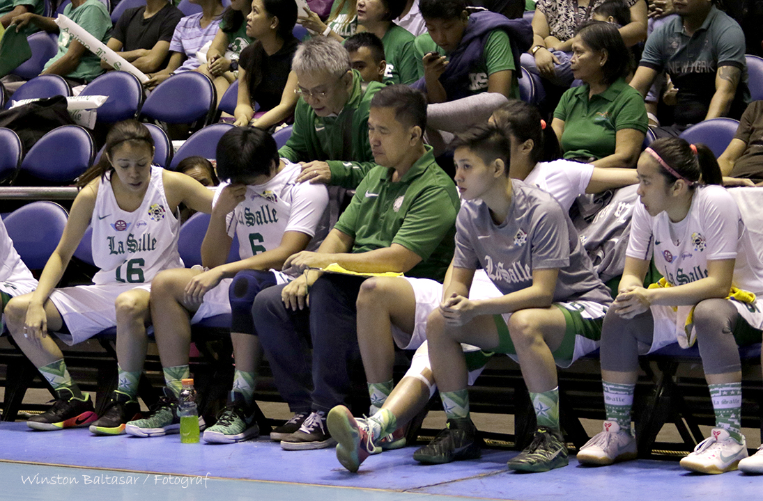 _S1A8289 OSD's Gerry Achacoso comforts a distraught Joehanna Arciga