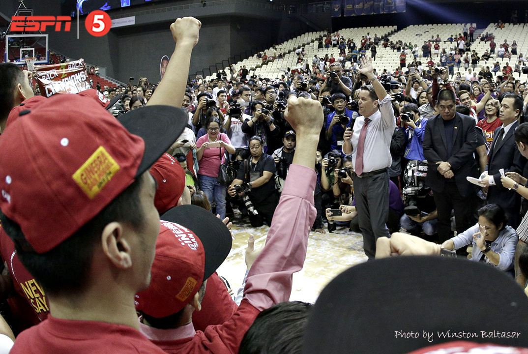 _P2A8539 zoomed Tim Cone celebrating